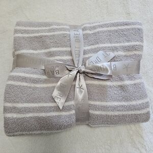 NEW! Barefoot Dreams CozyChic Throw Blanket